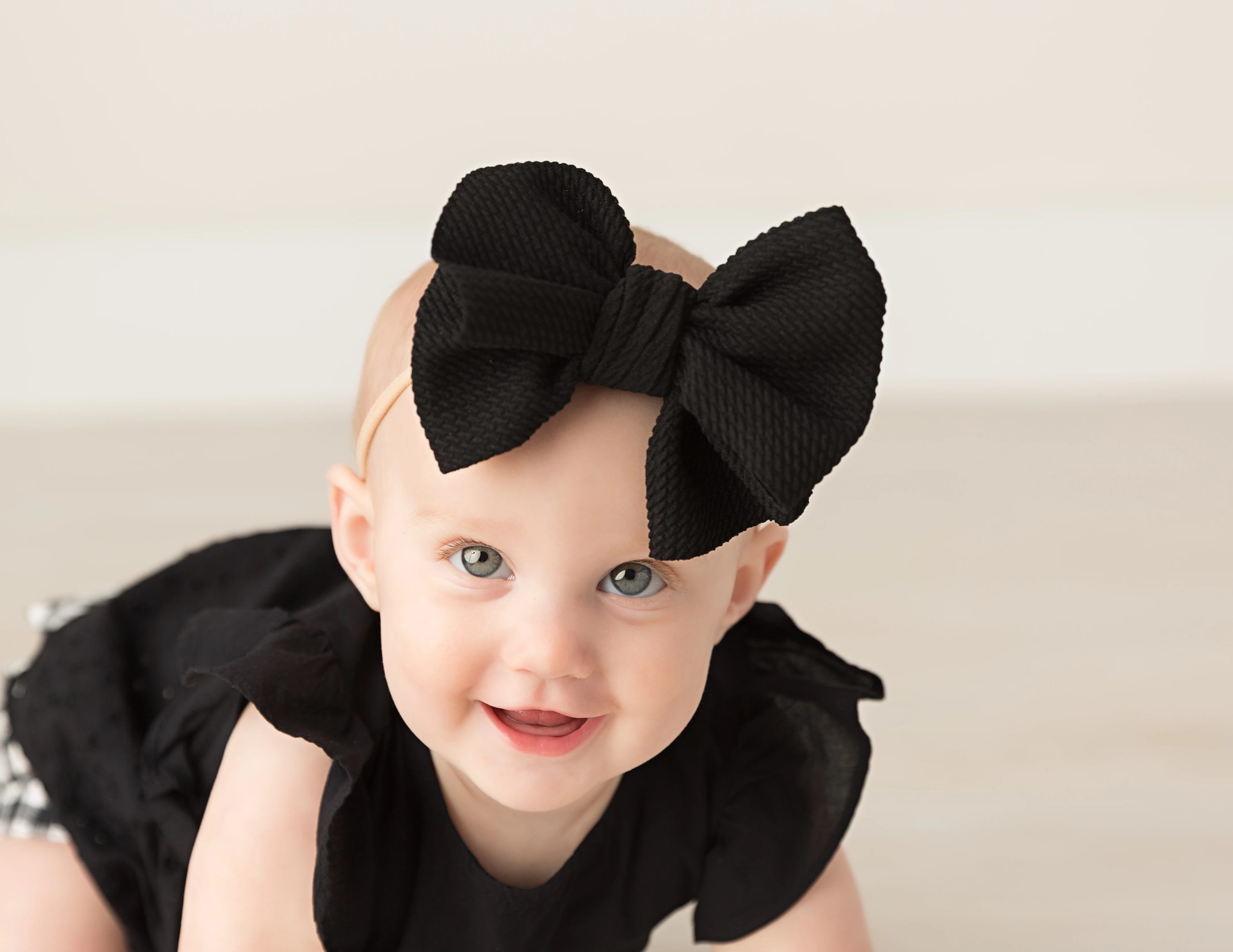 Black Skinny Bow - Image 3