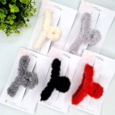 Fluffy hair claw