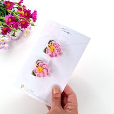 Pink bee crochet barrettes