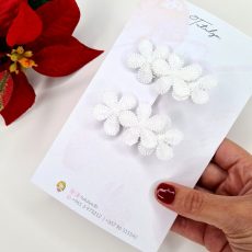 Flower lace snaps