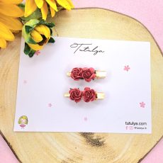 Red 2 flowers barrettes