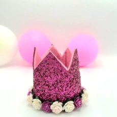 Fushia birthday crown with flowers