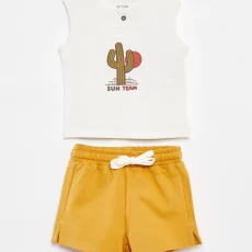 Sleeveless T-shirt + shorts set - 2-piece set